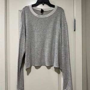 Wild Fable Striped Gray & White Long-Sleeve Women's Top